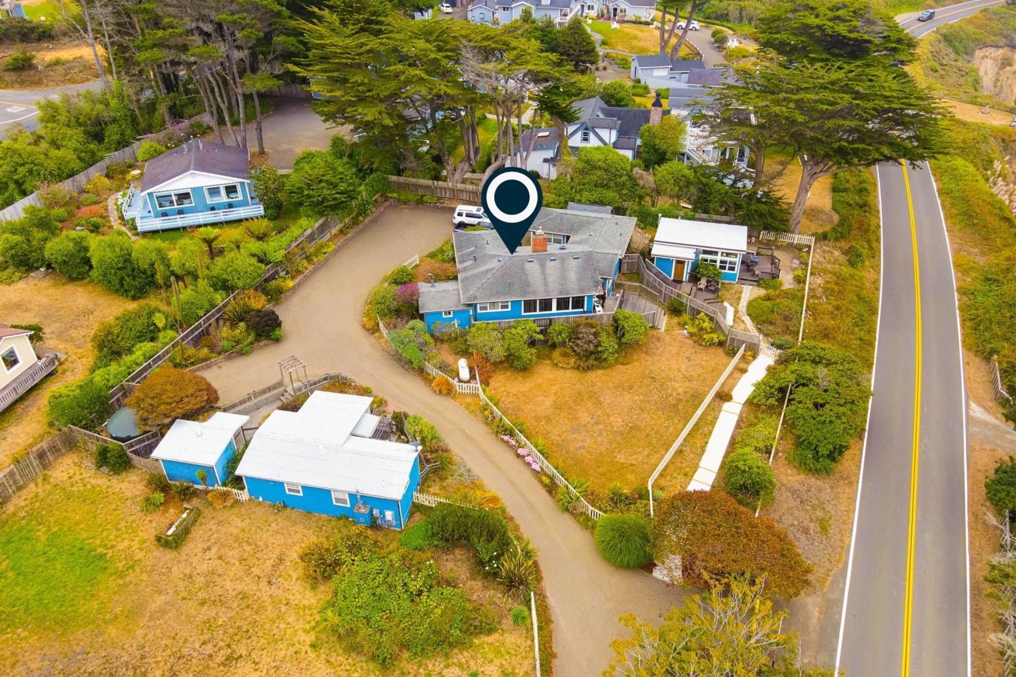 Headland Cove Retreat Villa Mendocino Room photo