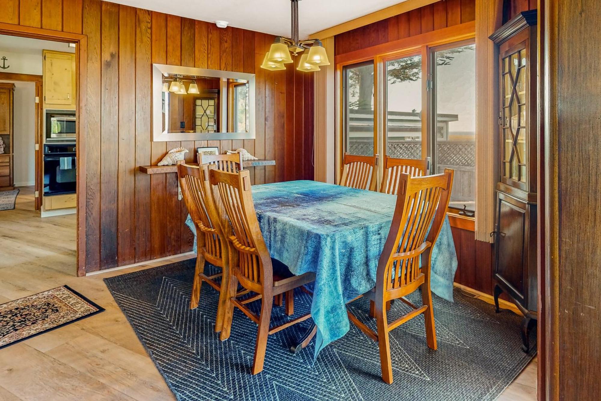 Headland Cove Retreat Villa Mendocino Room photo