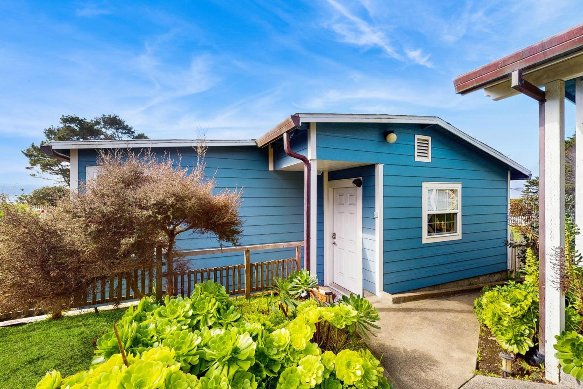 Headland Cove Retreat Villa Mendocino Room photo