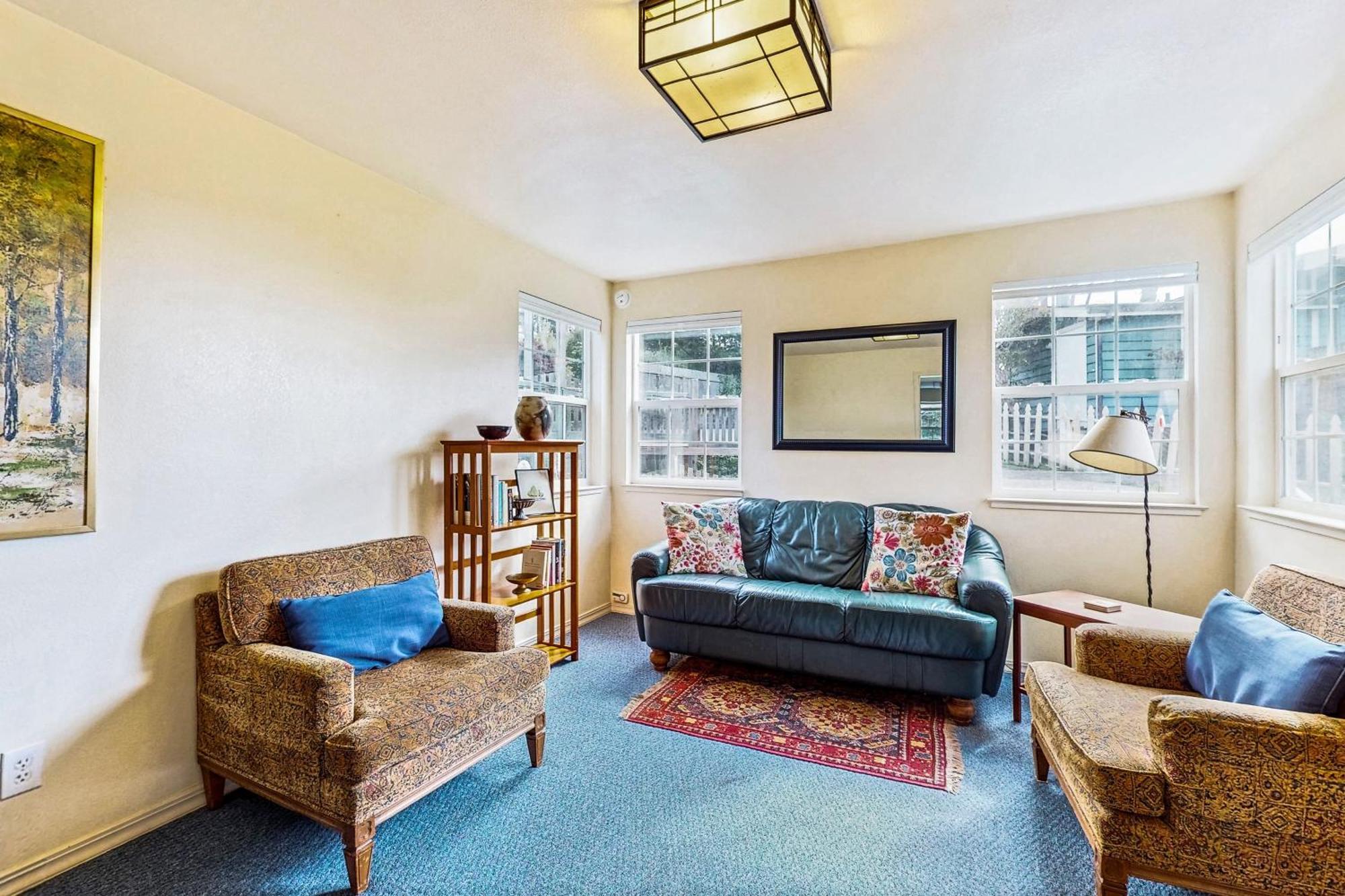 Headland Cove Retreat Villa Mendocino Room photo