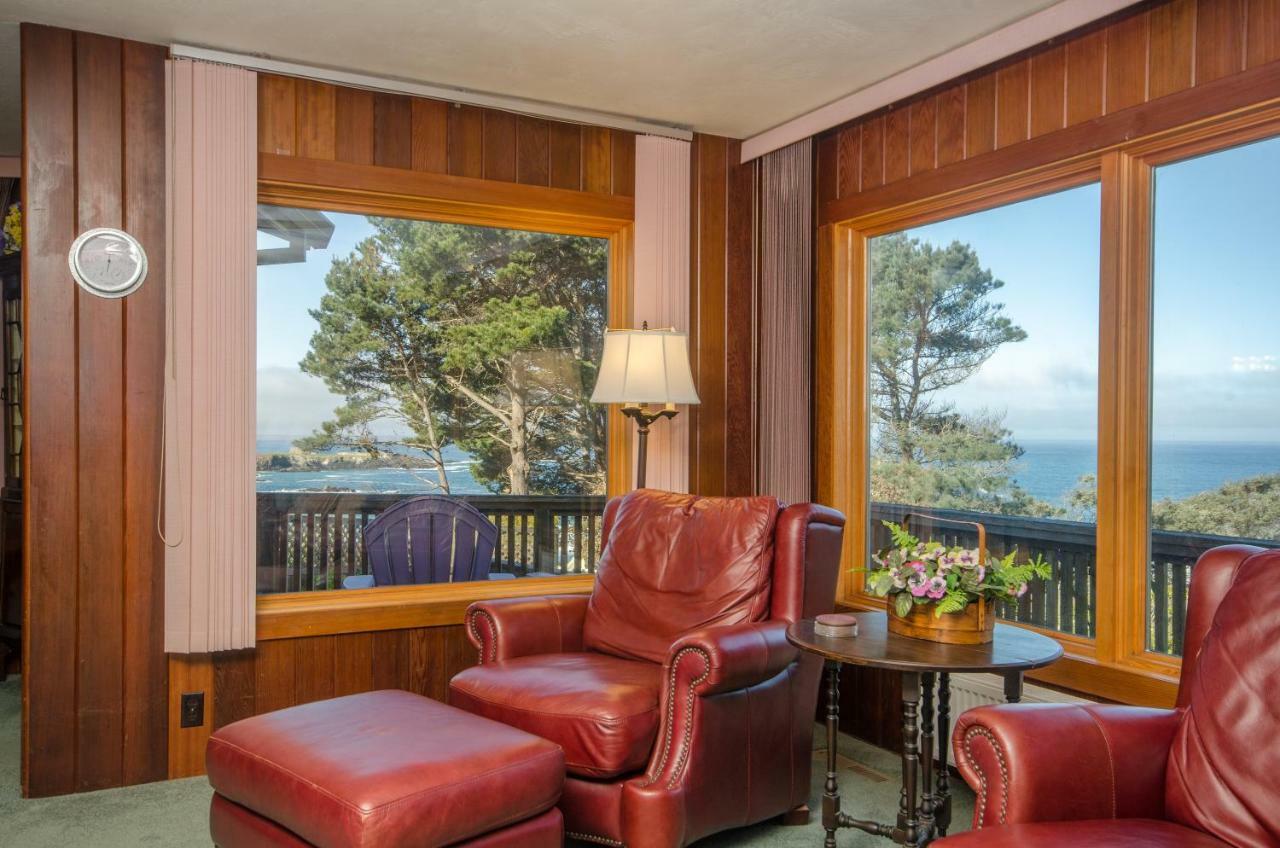 Headland Cove Retreat Villa Mendocino Room photo
